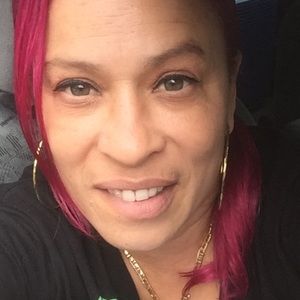 Meet your Posher, Debra